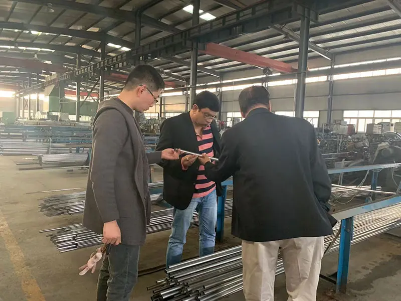 Customers Come To Visit Our Workshop Customers Come To Visit Our Workshop