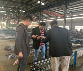 Customers Come To Visit Our Workshop